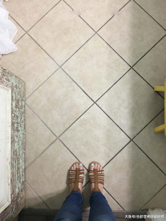 ?听我说，旧瓷砖发黄不要撬掉重铺，直接在上面刷油漆，还能有花砖效果