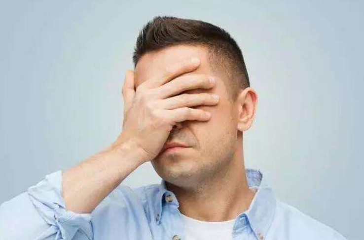 肾虚|男人肾虚“死撑不认”?头上出现“这东西”,旁人只是不想戳穿你!