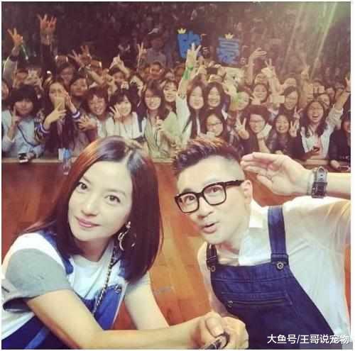 同样是出演小燕子，赵薇红遍亚洲，而她却只能靠摆地摊勉强度日