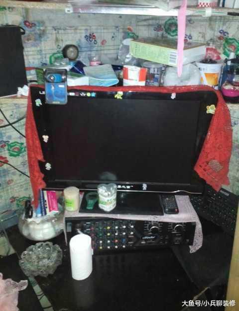 晒晒我220的出租房，卧室拳头大，厨房在外面，总怕锅被偷！