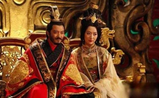 国王不能生育，大臣把怀孕的妻子让给了国王，成一流传至今的成语 !