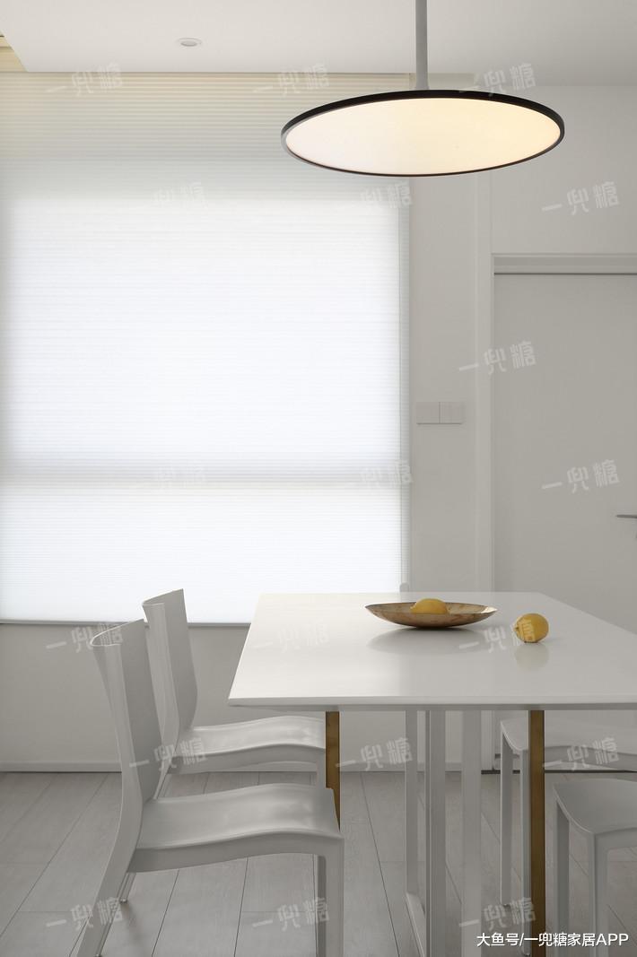 丁克夫妻裝極簡110平，看起來空無一物？原來極簡風這么燒錢