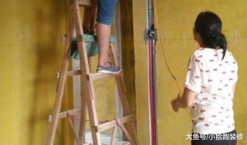 水电完工，泥工却不愿意施工，并说地砖就算铺上也会空鼓