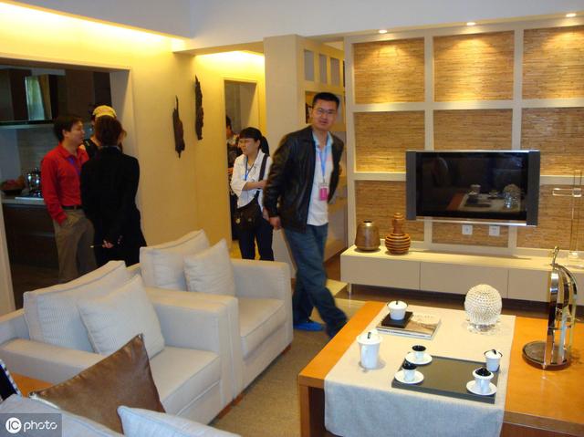 买房前需了解，如果房龄超过“这个数”，二手房就要贬值了