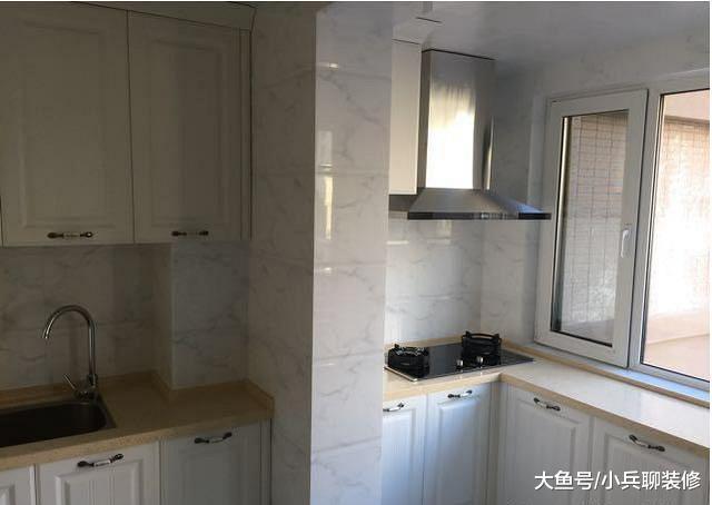 媳妇30万搞装修，全房100多个柜子，电视墙都没放过，压抑死我了
