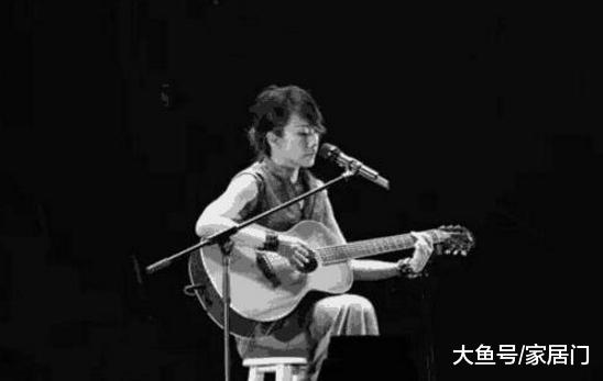 林憶蓮曬出自己的豪宅，家里還有專門的錄音室，裝修布置很豪華