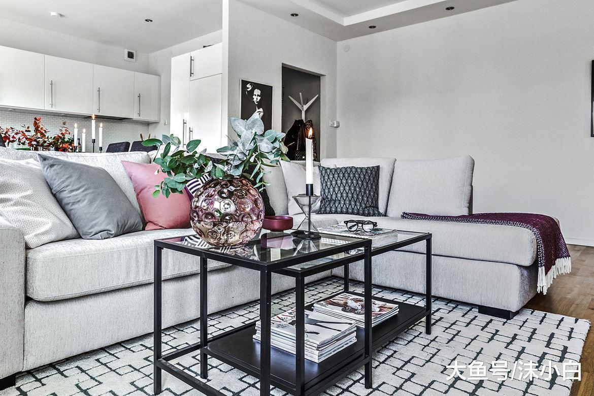 晒我55平小户型, 一入门就砌两堵石膏墙, 立马多个玄关! 功能齐全