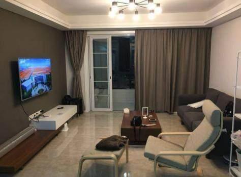 老公把衣帽间装厕所门口，气得我大吵一架，完工后我不吭声了！