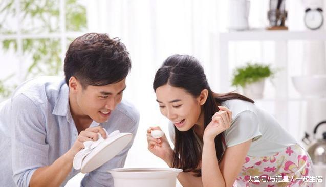 一个35岁离婚女人的觉醒：真正的好男人，原来都不会浪漫