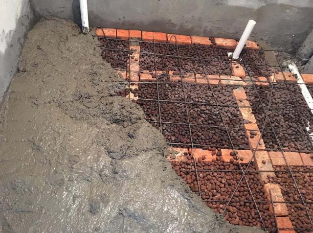 下沉式卫生间怎么做？老师傅教你这4点，再也不怕卫生间臭烘烘了