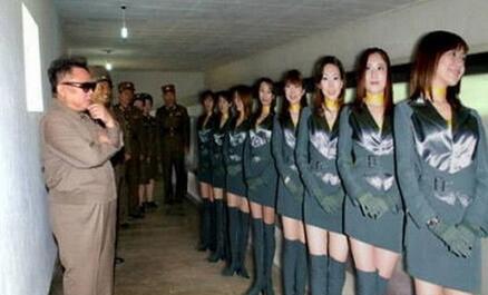 朝鲜女兵中最漂亮的最想进文工团, 原因竟然是这个, 让人叹息