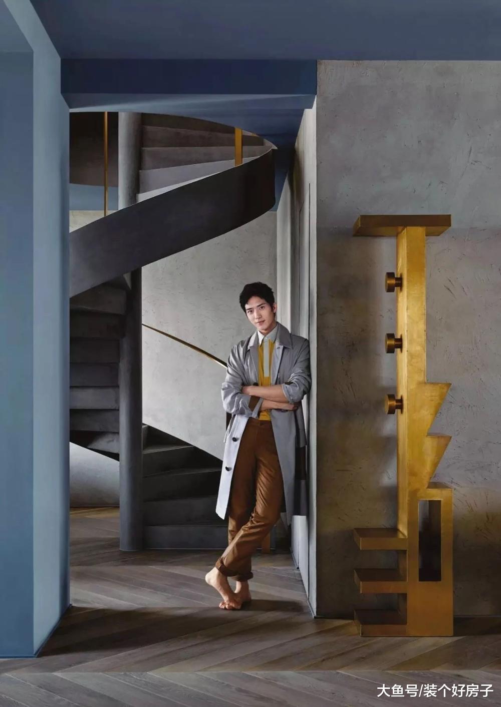 她亲手打造出与井柏然同款的家, 在书墙里藏下卧室和书房!