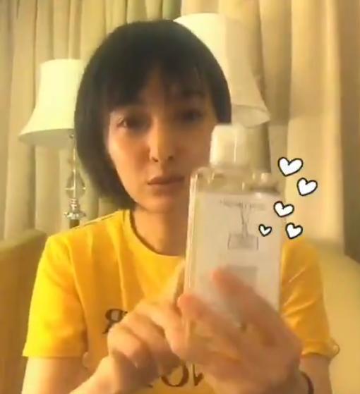 吴昕忍不住猛爆料：一种“女神级”沐浴露，挤一点，持久留香24小时