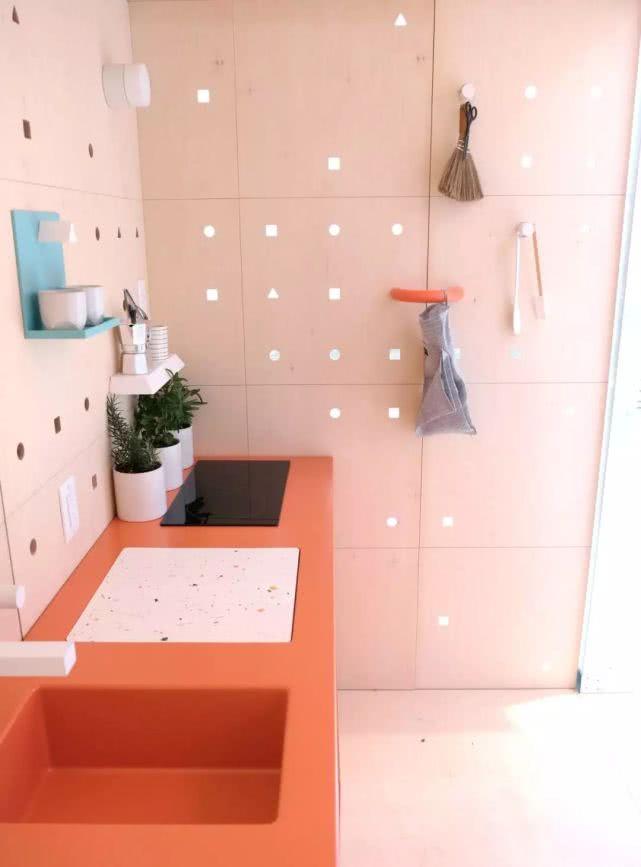 用 15㎡ 盖的超现实小屋, 颠覆你对房子的想象