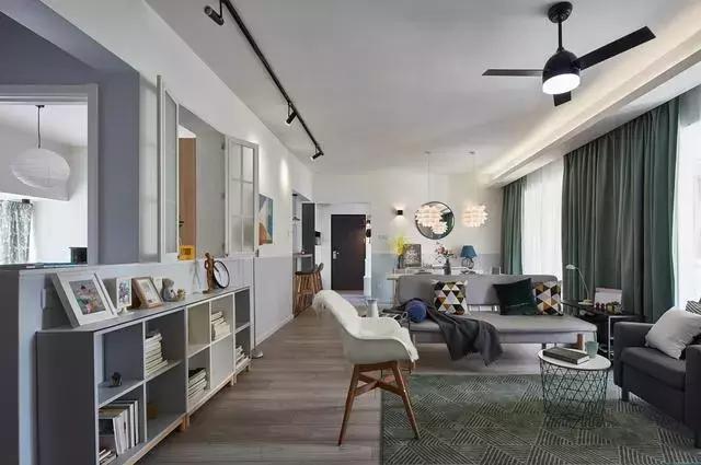 对于客厅吊顶，越来越多家庭选择这样装，美观时尚不压抑还省钱呢