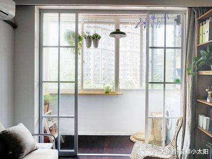 阳台不要装推拉门了，聪明人更爱这样设计，后悔我家发现太晚了