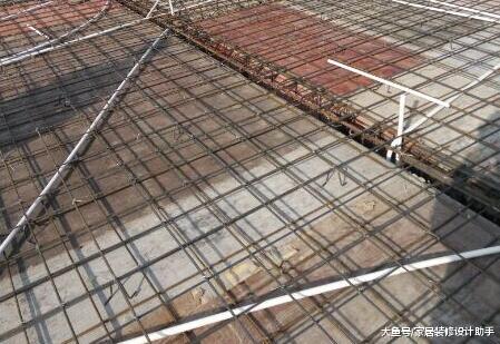 砸39万用水泥砖砌两层半小别墅, 被吐槽水泥砖遇水易粉化不太安全