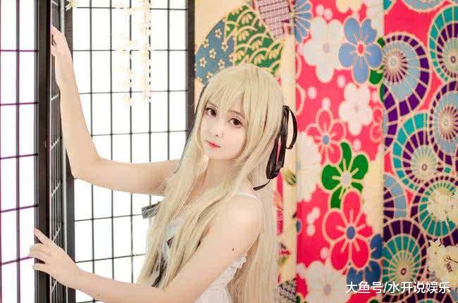 小姐姐穿睡衣cos穹妹？目测就17岁！网友：年纪小就是不一样