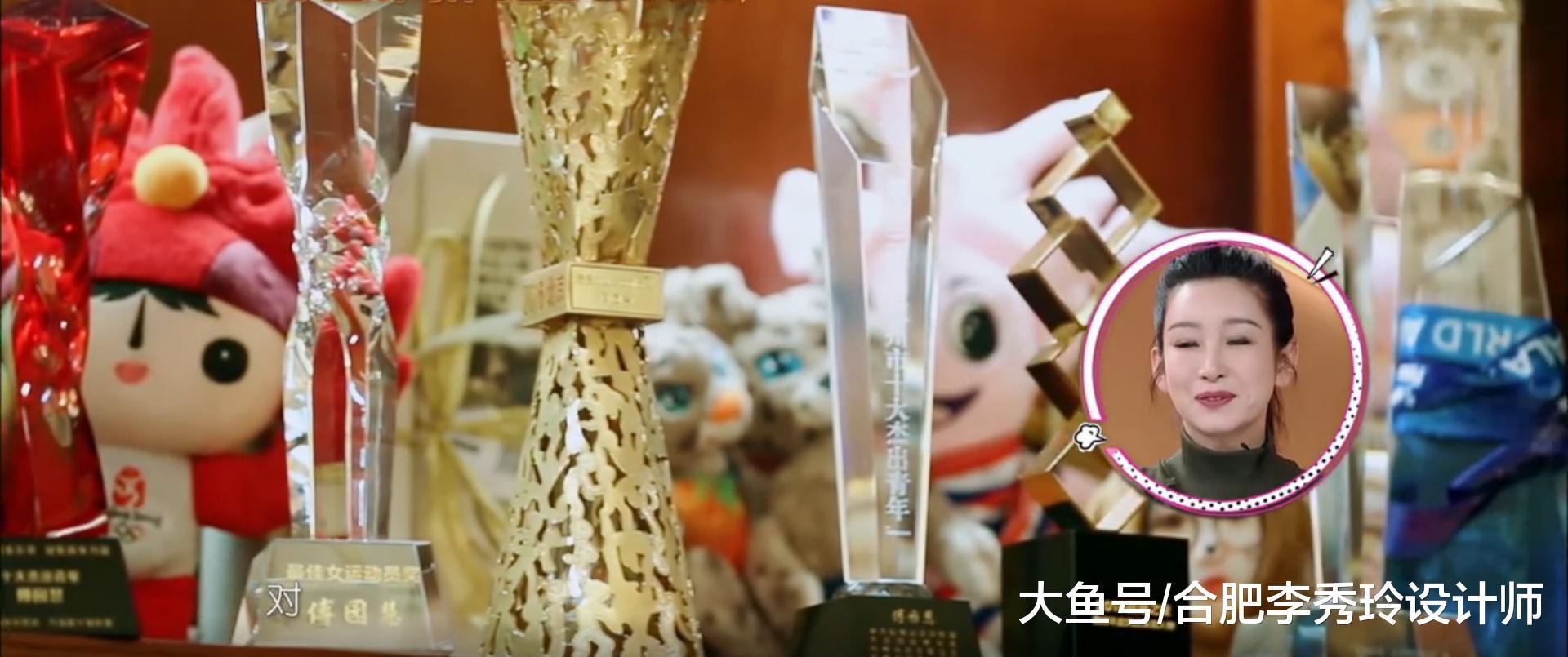 我家那闺女: 运动员和明星就是不一样! 傅园慧家摆满奖牌, 吴昕家全是玩偶