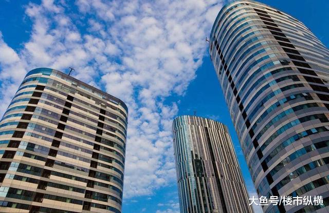 为什么不建议房产证上写夫妻两人的名字？以后来看，你可能会后悔