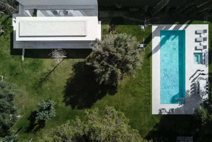 极简与野奢，美的一塌糊涂