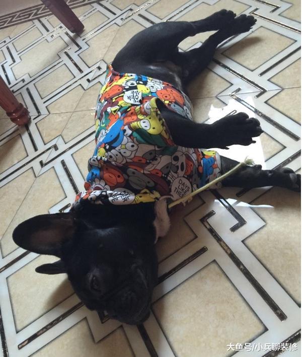 晒晒朋友花200w装修380平新家，光设计费就30w，土就一个字啊！