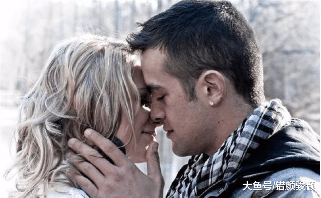 女友親吻時用力過猛，小伙緊急進醫院…有人還因此丟了命！