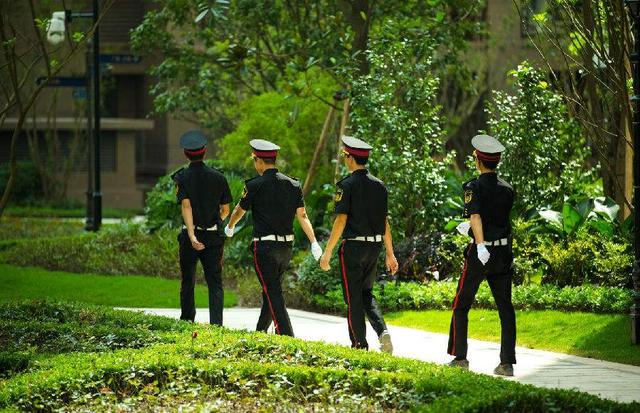 越来越多人不愿交物业费，为何大家都建议取消物业？答案很真实！