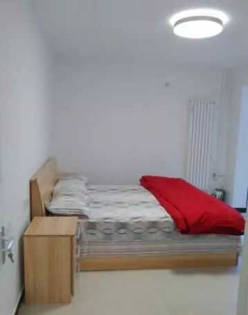 结束大城市的租房日子，重装农村的小平房，虽然简陋但舒适多了