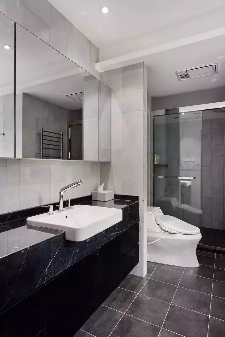 你见过这样的洗手台台盆吗? 看起来好像还挺漂亮的