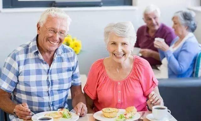 适合老年人的健康零食，嘴馋时可吃点