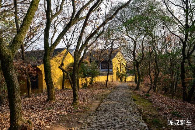 江苏“最难混”的两座城市，消费高房价高，网友：房子都租不起