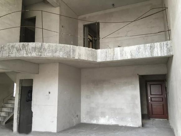 刚装修的三层复式房, 光装修花了68W, 电视墙太漂亮, 忍不住晒晒