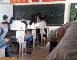 爆笑GIF：我真不是炫富，我只是想告诉你们我也有车