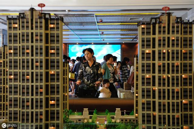 楼市进入“冷静期”，接盘大军只剩农民工？