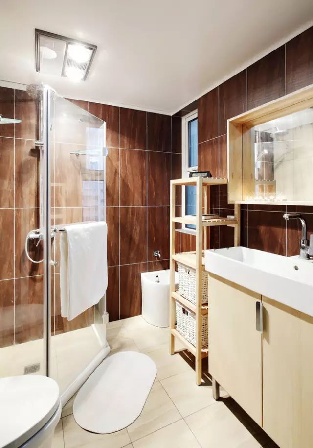 小户型卫生间也要干湿分离，做个淋浴房超级棒！