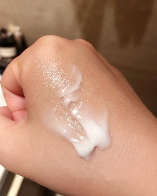有一国货乳膏最近火透了, 全是胶原蛋白, 3次皮肤白的像打了防腐剂