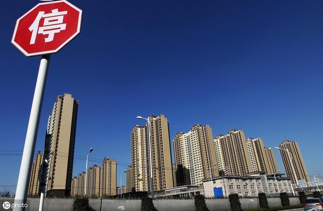 灰犀牛来了，房价真跌了，买房的刚需们，就你们迷着了