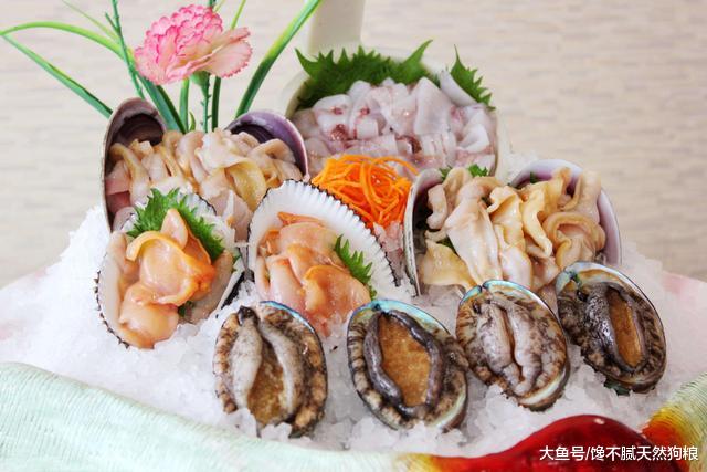 你以为喂食巴哥犬这6种食物，巴哥犬会健康，但其实在给它折寿！