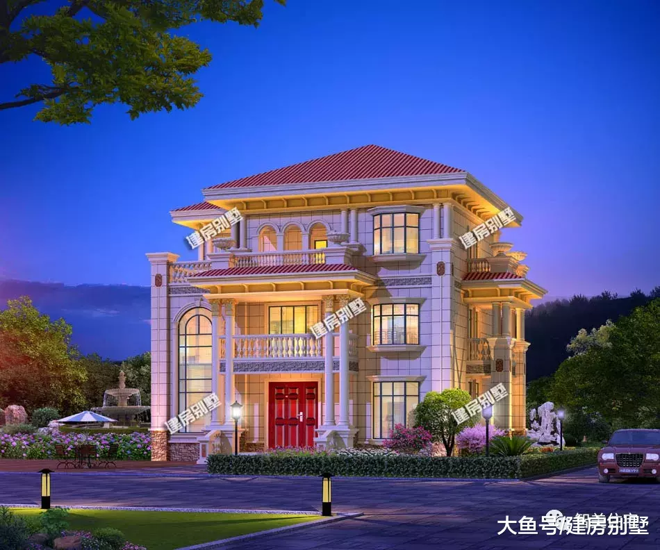 3栋建在农村的豪宅，外观都比较相似，每个村子能有一栋就不错了