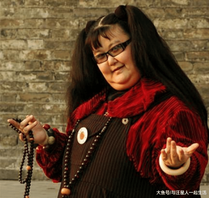 假如给你一个亿, 这五个“胖妞”必须娶一个, 网友表示: 第四个我要了!