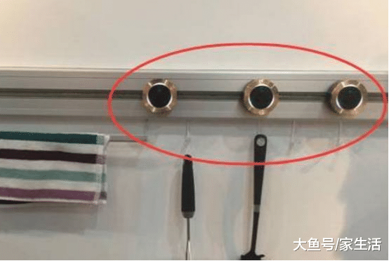 電工若是把廚房裝成這樣，直接給他加工錢吧，太聰明了