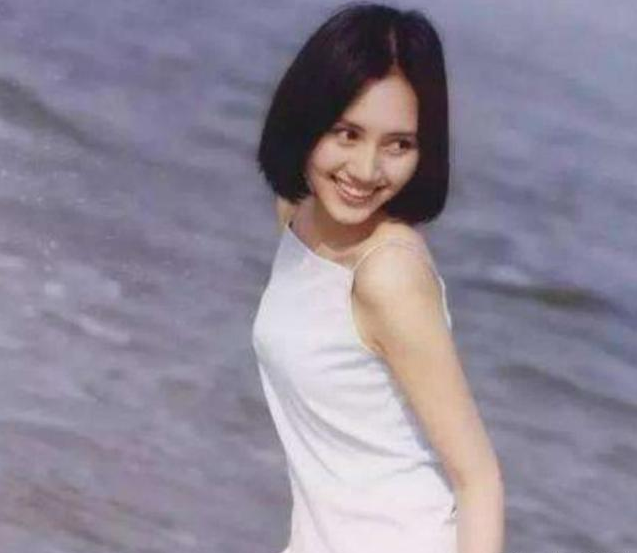 袁泉女儿成长“开挂”，巧妙躲开了夏雨基因，声称是妈妈复制版