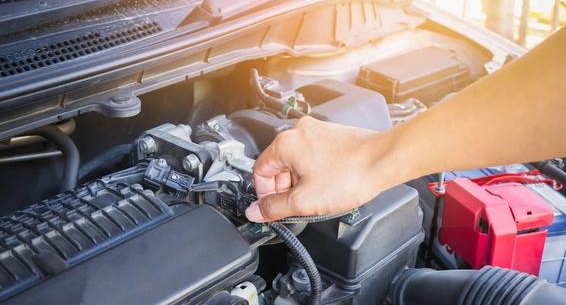 汽车油耗突增高？不妨试试把这三个零件更换掉，解决方法很简单