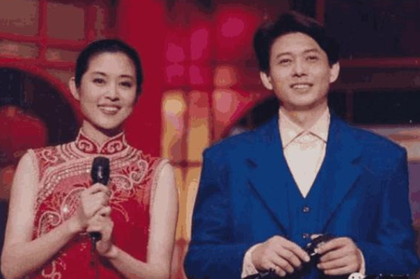 他曾是“央视一哥”，与董卿相恋6年，离开央视，如今现状令人唏嘘