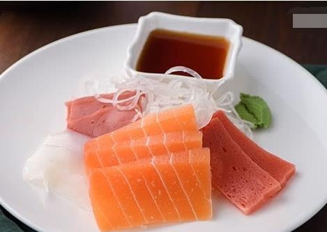 日本美女最喜欢生吃的4种海鲜, 我赌100块钱, 你只敢吃第四种