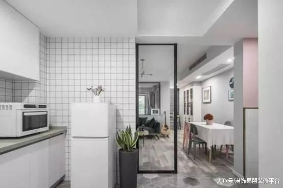 刚刚毕业跟老爸借钱买的房，装成北欧风效果还不错