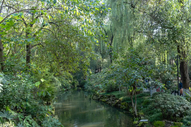 全球“最陡”的房子，建在200米高的岩石上，回一趟家就要爬半天
