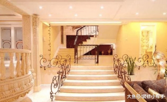 走进刘诗诗现实的豪宅，房子装修真豪华，跟皇室的皇宫一样