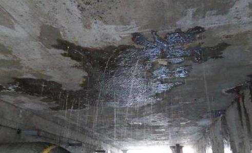 卫生间做防水有套路，少做一步就敲砖。血淋淋的教训总结的经验